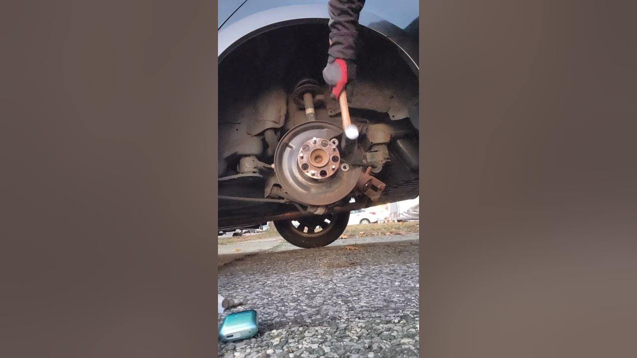 2008-2011 (8th Gen) Honda Accord Wheel Stud Replacement - YouTube