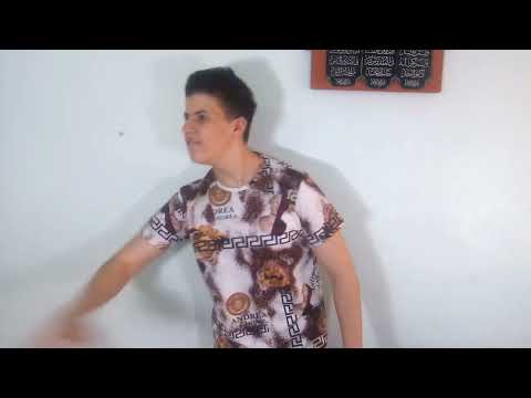 مشهد تمثيلي انا واخويا علي اي حد