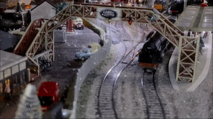 Vlogmas Day 16- Christmas on my Hornby Model Railway  #modelrailway #trains #hornby 