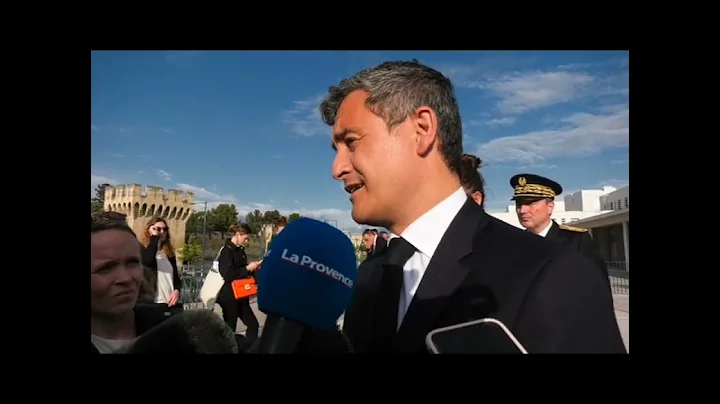 Avignon, Grald Darmanin rend hommage au policier E...