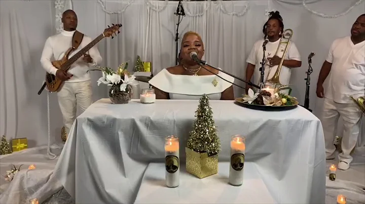 Tonya Boyd-Cannon Performs "Happy" Medley + "New O...