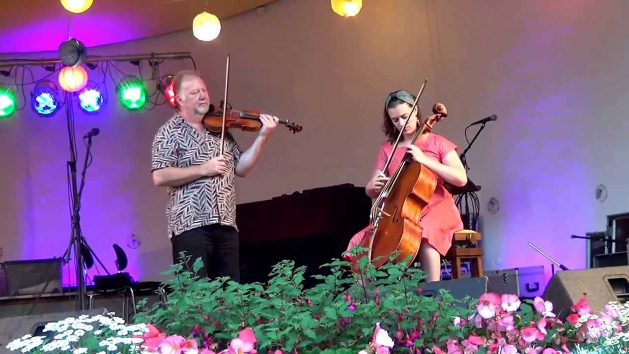 Watch Alasdair Fraser and Natalie Haas (2/6) - Farley Bridge, Grand Etang, Hull`s Reel on YouTube Watch Alasdair Fraser and Natalie Haas (2/6) - Farley Bridge, Grand Etang, Hull`s Reel on YouTube