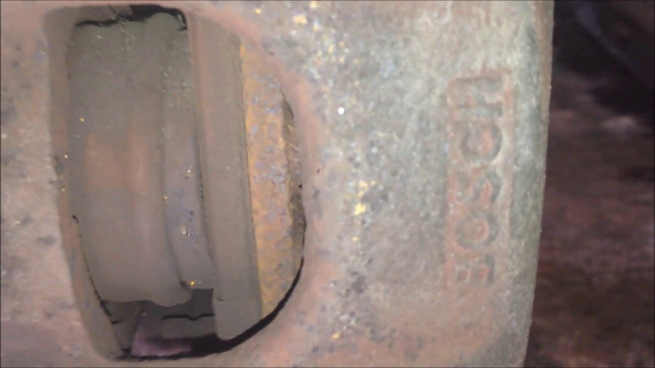 Toyota AYGO Front Disc Brake Pad Thickness How to check? Why uneven