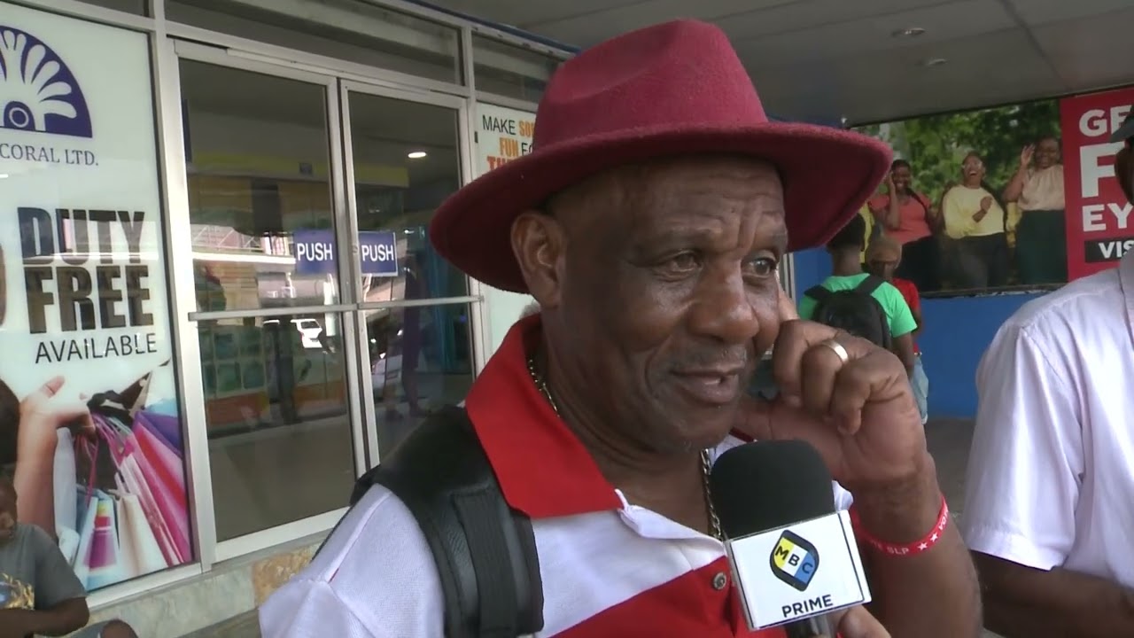 Многие выражают поддержку правительству Шотландской лейбористской партии в преддверии выборов 1 д...