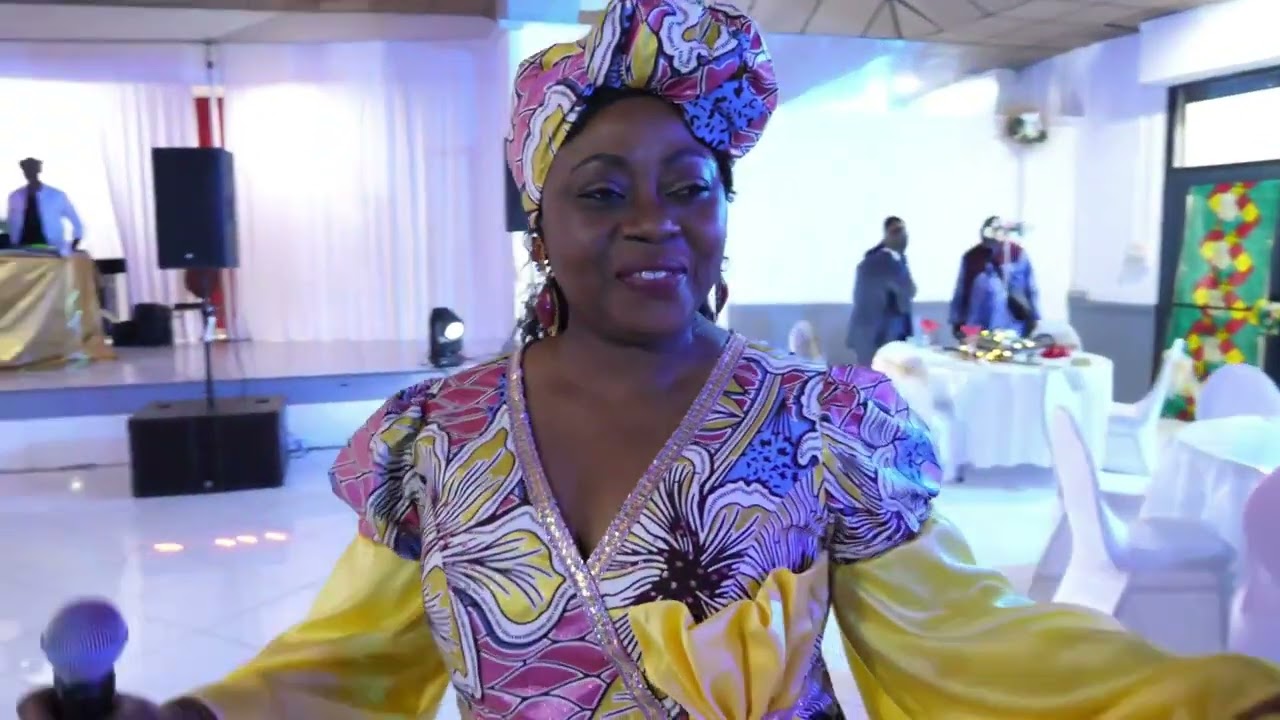 FAYA TESS à  Marseille ( Sourire aux Lèvres Joie au Cœur)  CONCEPT II