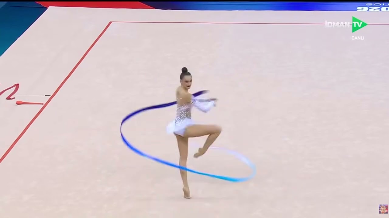 Alina Harnasko Ribbon 2026 🤍🩵💙22.300 - YouTube