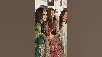 Backstage with the Showstoppers of #kashees #bridalcoutureweek #pakistanidrama #pakistanicelebrities