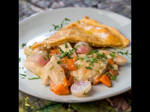 Video: Spicy Pies With Chicken And Vegetables