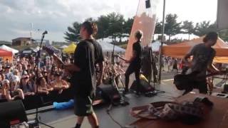 With Confidence - Keeper (Live @ Warped Tour 7-15-16) chords