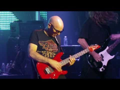 Joe Satriani-PREMONI...  -PARIS La Cigale-France 2...