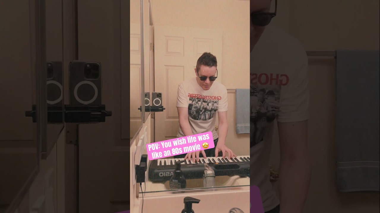 Wishing life was like a 1980s movie🎥🍿