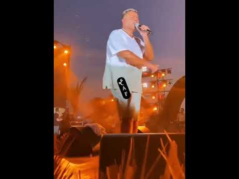 وياه من حفله جده عمرو دياب 