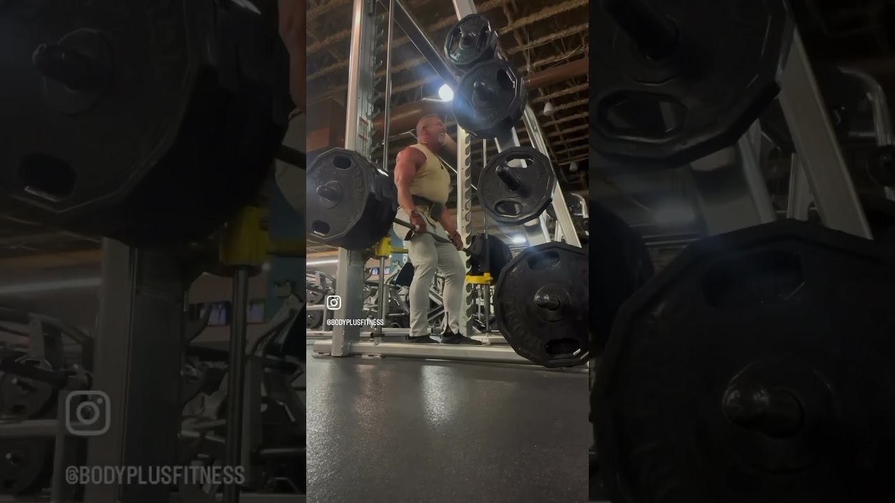 Heavy cheat shrugs build your trap like nothing else #fit #motivation #motivationfitness #fitness
