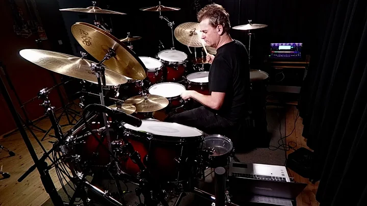 Aaron Thier - Up Tempo Jazz and Timeshifting Impro...