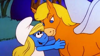 THE LITTLE ORANGE HORSE WITH GOLD SHOES • Full Episode • The Smurfs