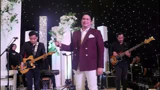 donnie sibarani ex Ada band - Surga Cinta || Live Wedding Gig