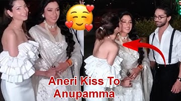 When Aneri Kissed Anupamma Aka Rupali Ganguly At Rushad Rana Ketaki Walawalker Wedding Reception