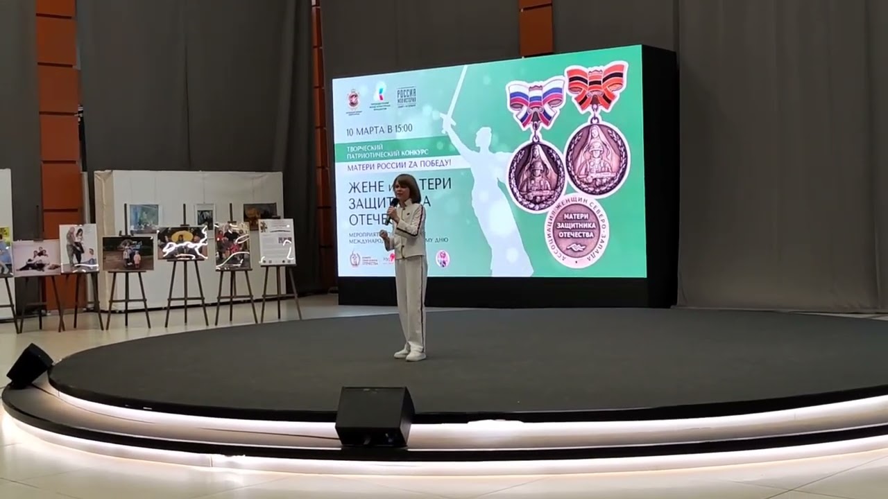 ЛЕНИНГРАДСКИЕ МАДОННЫ. ЯРОСЛАВ ГРЕБЕЛЬНЫЙ. Автор песни Наталья Фомина. 