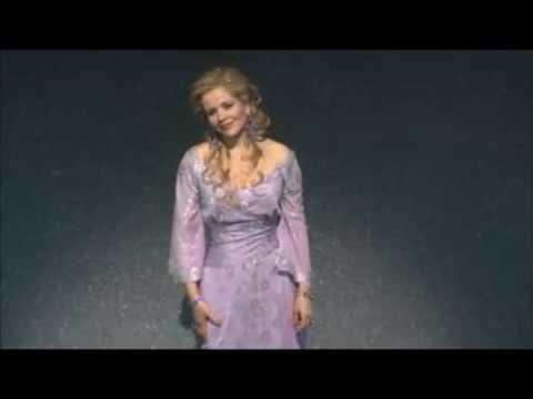 Renée Fleming sings Marietta's Lied LIVE (2009)