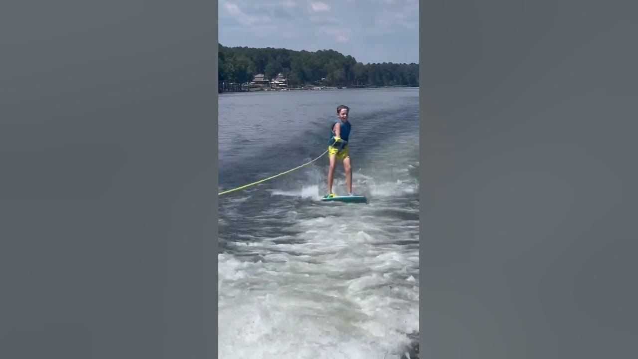 Me wakeboarding #lake #wakeboarding #lakelife - YouTube