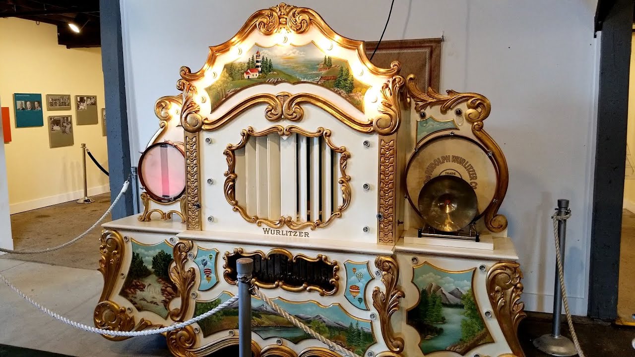 Wurlitzer 153 Band Organ - YouTube
