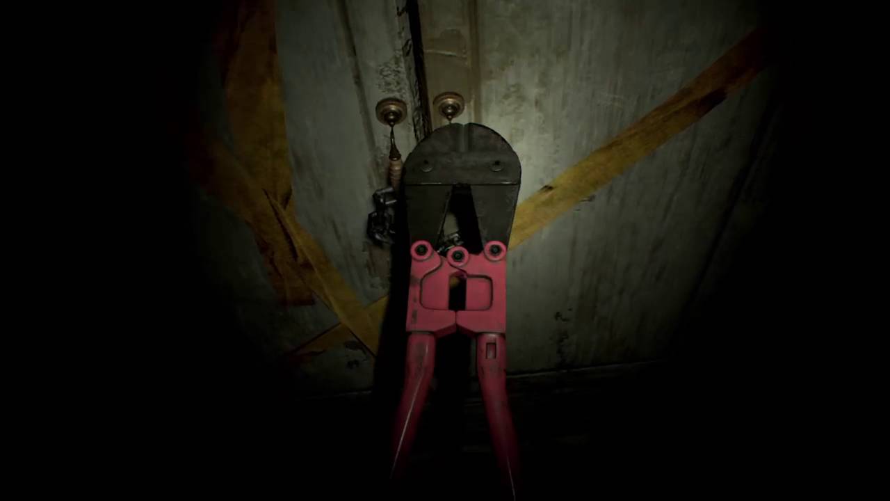 Supermachen plays Resident Evil 7 demo