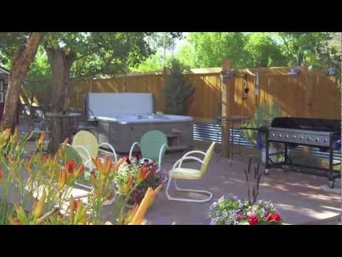 Colorful Moab Vacation Rental Cottages At 3 Dogs And A Moose Youtube