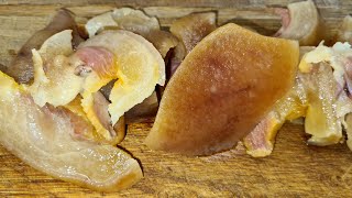 ЗАКУСКА ИЗ СВИНОЙ ШКУРЫ