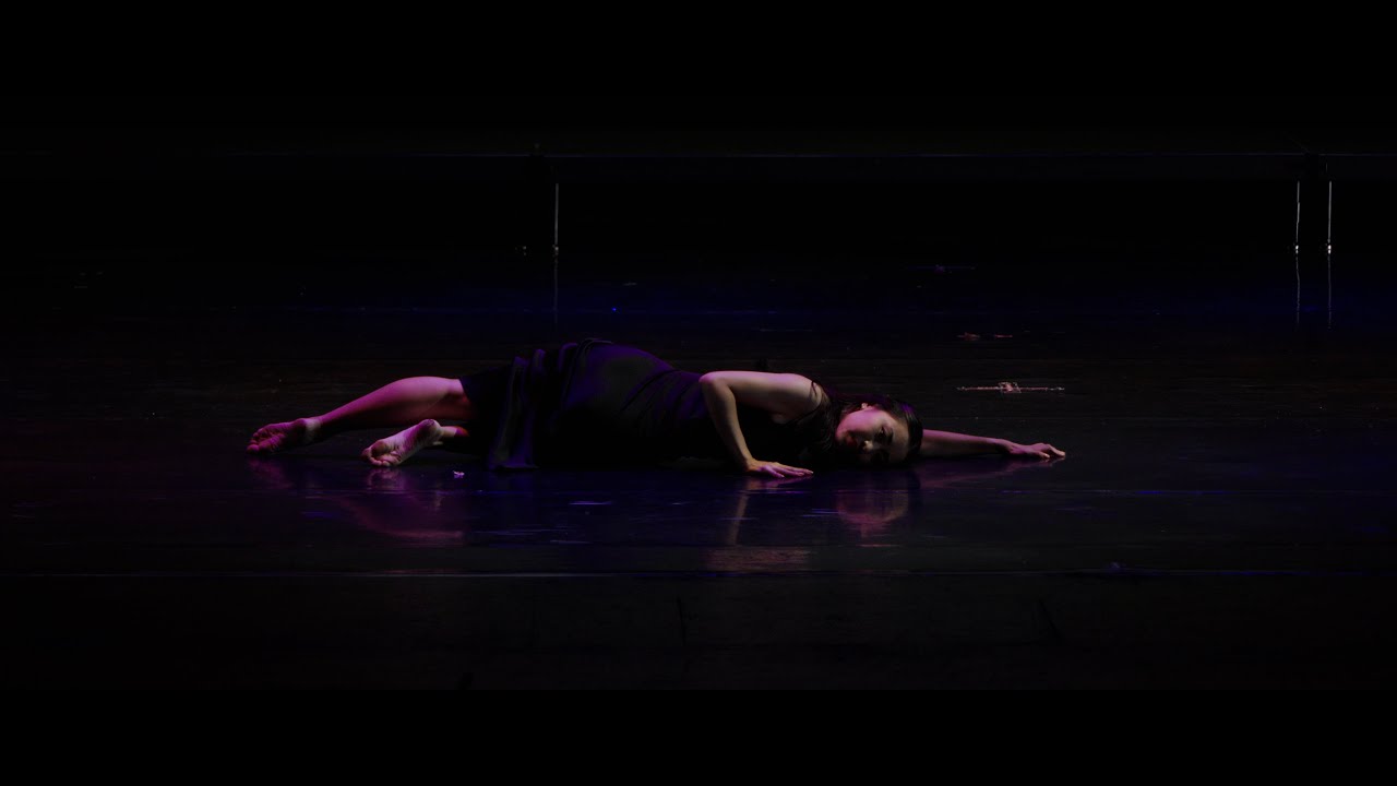 Solo dance 现代舞独舞 《家》 by 张诗雨 - YouTube