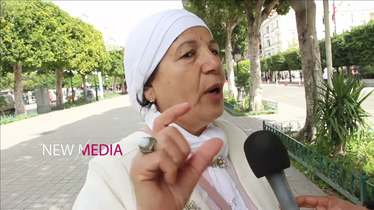 بنتي كتبتلها سيارة ياخي باعهالها راجلها وأثاث الدار .. دخل على طمع وكيف  نبهتها  طلقها 😪​