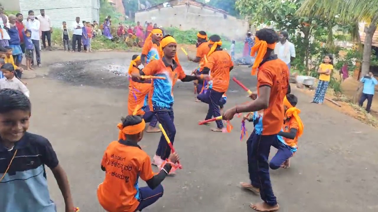 ಕುದುರೆ ಏರಿ ಸೂರ್ಯ ಬಂದಾನೋ ಕೋಲಾಟ ಸಾಂಗ್ #subscribe #dance#youtuber