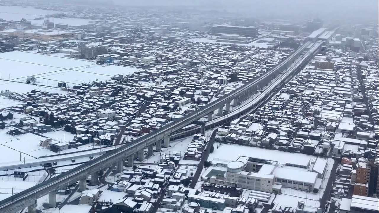 2025年2月 寒波の小松空港への着陸 (JTA B737 那覇発)