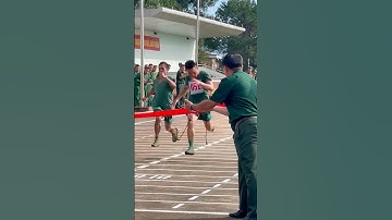 Rèn thể lực các chú bộ đội liên tục