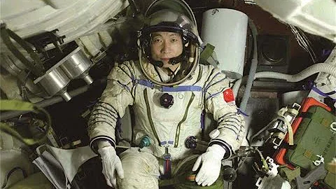 太空英雄，1996年到2003年中国首批航天员从选拔、训练到神舟5号的全过程，杨利伟/翟志刚/聂海胜，中国人的千年飞天梦想启航，我们的征途是星辰大海 - 天天要闻