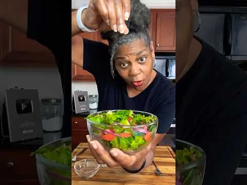 Video: Horký salát: Co dělá salát hořkým