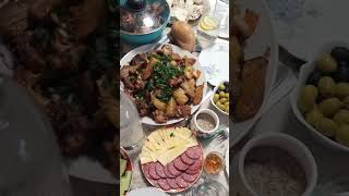 Праздничный стол short shorts праздник holiday еда едавудовольствие meal курица henna