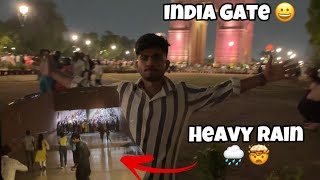 ￼ India Gate per Khatarnak Barish Ho Gayi￼🤯, Kaif Roy | #indiagate #trending