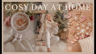 COSY CHRISTMAS DAY AT HOME | baking gingerbread, festive food haul + getting organised 🎄✨