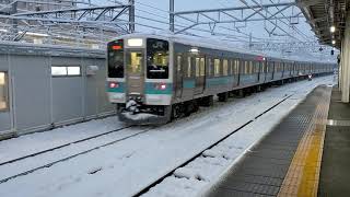 雪の長野駅【211系快速松本行発車シーン】