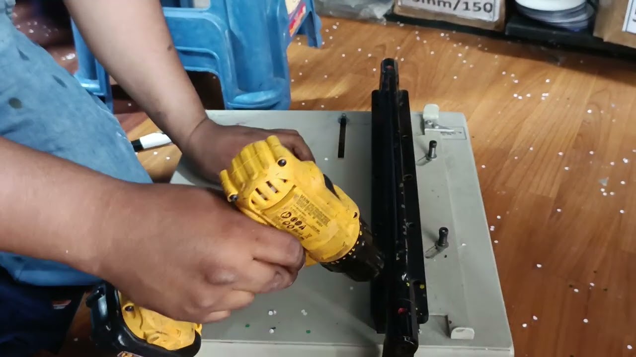 ARREGLANDO ANILLADORA CODIMAQ EN PRINTEC ICA