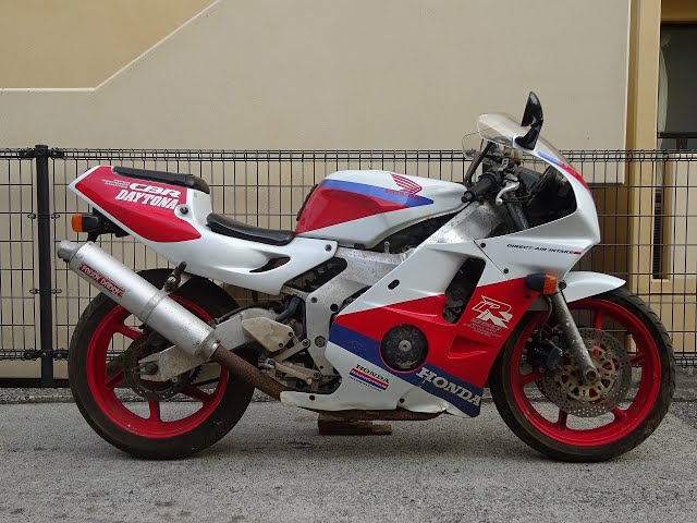 CBR250RR(MC22-1000)エンジン始動動画 ‪@JunkYard069‬ - YouTube