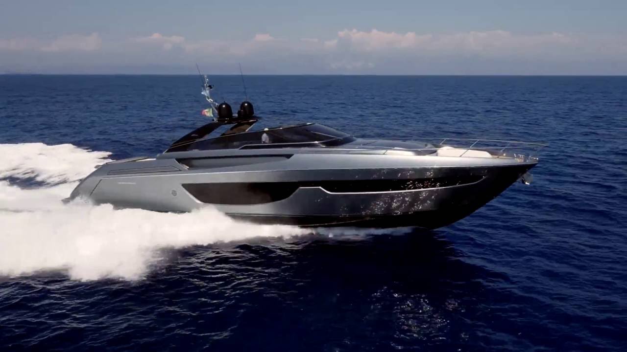 Luxury Yacht - Riva 76' Bahamas