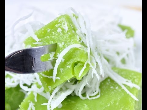 Thai Dessert - Pandan Sweet Pudding (Kanom Piak Poon Bai Toey)