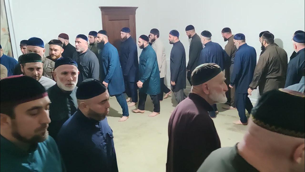 Зикр дилер. Зикр в грозном. зикр автомобиль. зикр 001. назамаш.