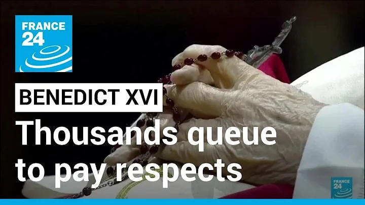 Thousands queue to pay their respects to former pope Benedict XVI • FRANCE 24 English