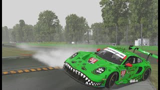 Lets try survive this rain I iRacing