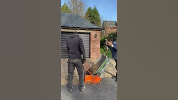 ‘SPRINGTIME’ IS HERE 🌻🌿💐🌸  #resinbound #resin #driveway