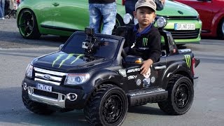 本気出しすぎ パパが車のおもちゃを改造 リアカメラ タッチスクリーン搭載でガチすぎると話題 Moby モビー