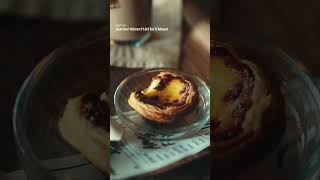 Shot With The Af 85Mm F1.8 Ii, This Cafe Moment Turns Cinematic.