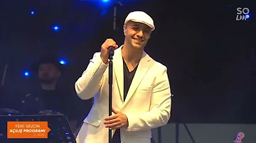 Maher Zain - In Shaa Allah (Live at Istanbul)